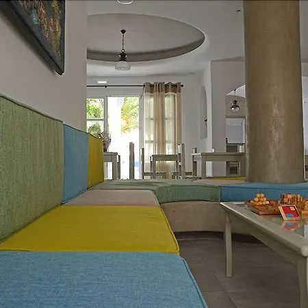 Hippocampus 3* Kamari (Santorini)